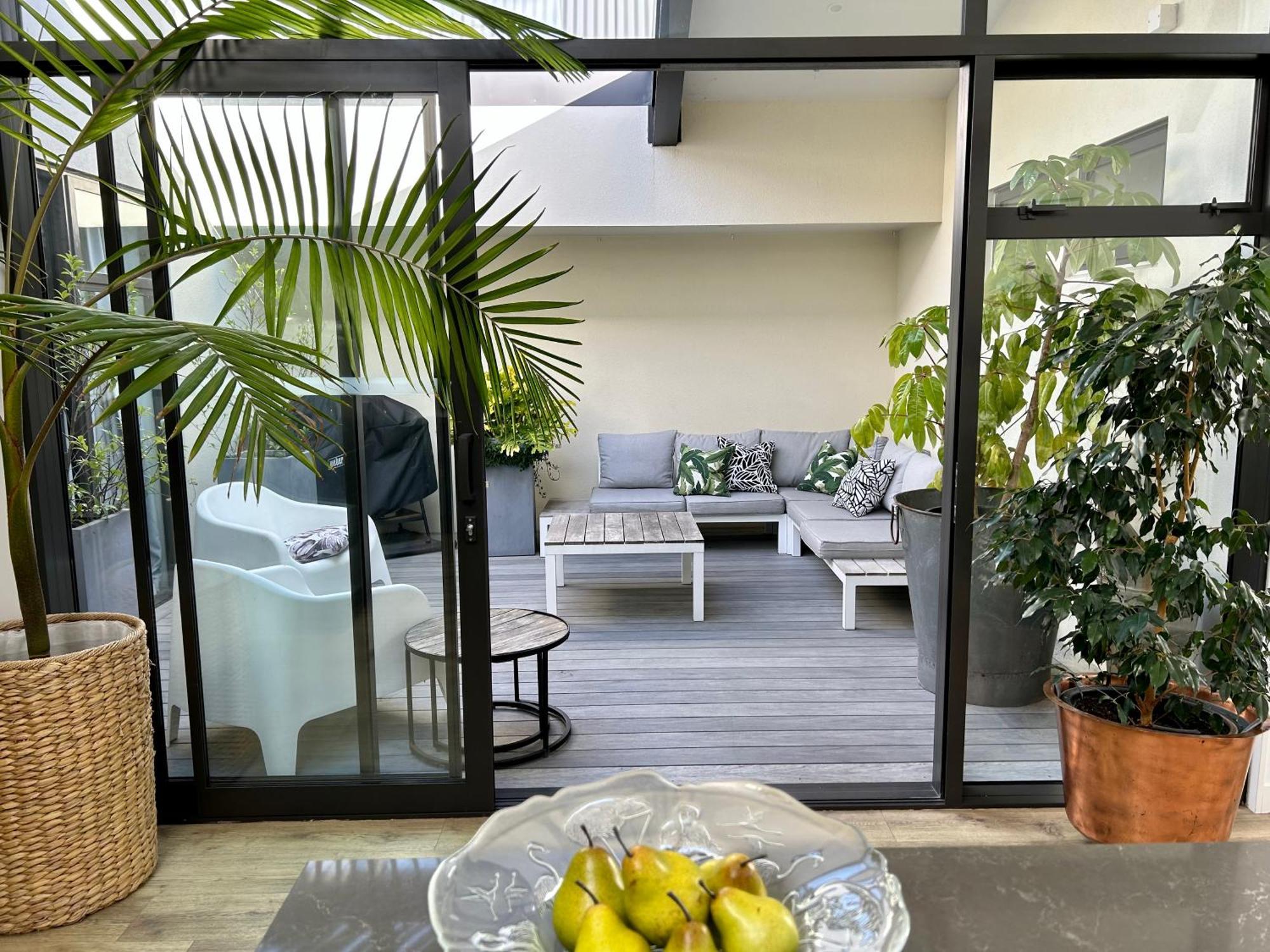 Seaduction Luxury Apartment ネーピア エクステリア 写真